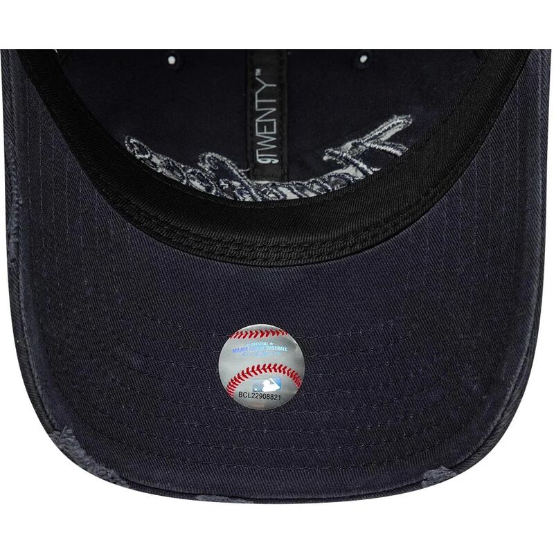 gorra-curva-azul-marino-ajustable-con-logo-azul-marino-9twenty-distress-wordmark-de-new-york-yankees-mlb-de-new-era