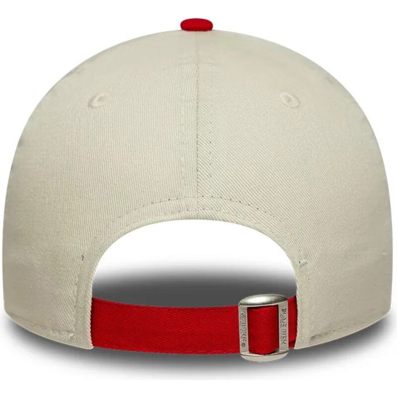 gorra-curva-beige-y-roja-ajustable-para-nino-9forty-contrast-de-manchester-united-football-club-premier-league-de-new-era gorra-curva-beige-y-roja-ajustable-para-nino-9forty-contrast-de-manchester-united-football-club-premier-league-de-new-era