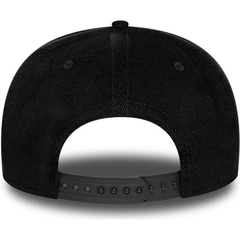 gorra-curva-negra-y-roja-snapback-9seventy-stretch-snap-contrast-visor-de-ducati-motor-motogp-de-new-era