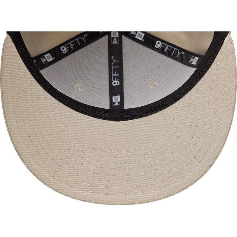 gorra-plana-beige-snapback-oso-9fifty-outdoor-icon-de-new-york-yankees-mlb-de-new-era