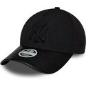 gorra-curva-negra-ajustable-para-mujer-con-logo-negro-9forty-m-crown-a-frame-fabric-mix-de-new-york-yankees-mlb-de-new-era