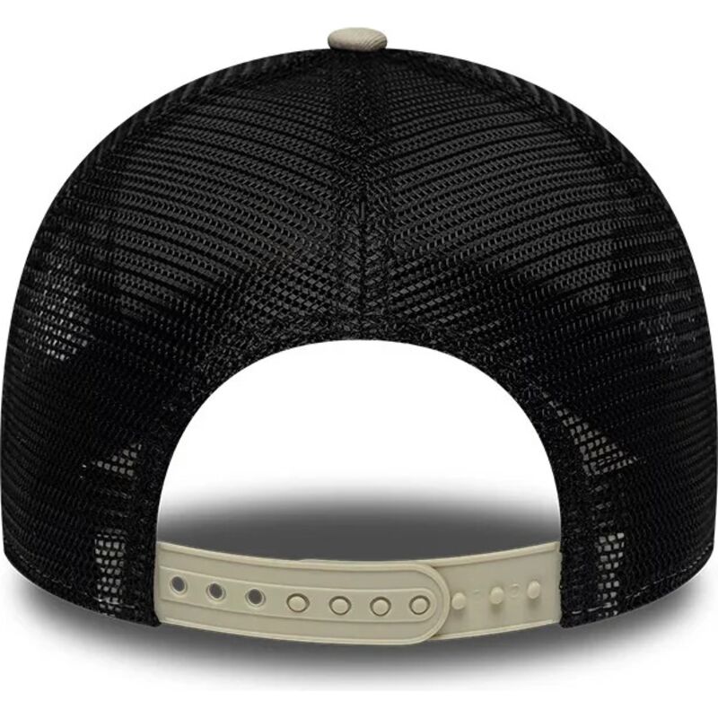 gorra-trucker-beige-y-negra-con-logo-negro-a-frame-league-essential-de-new-york-yankees-mlb-de-new-era gorra-trucker-beige-y-negra-con-logo-negro-a-frame-league-essential-de-new-york-yankees-mlb-de-new-era