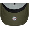 gorra-trucker-verde-y-negra-con-logo-negro-a-frame-league-essential-de-new-york-yankees-mlb-de-new-era