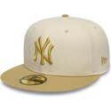gorra-plana-beige-y-marron-ajustada-59fifty-league-essential-de-new-york-yankees-mlb-de-new-era