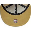 gorra-plana-beige-y-marron-ajustada-59fifty-league-essential-de-new-york-yankees-mlb-de-new-era