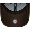 gorra-curva-marron-snapback-con-logo-marron-9forty-winter-de-new-york-yankees-mlb-de-new-era