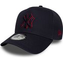 gorra-curva-azul-marino-snapback-con-logo-rojo-e-frame-team-outline-de-new-york-yankees-mlb-de-new-era