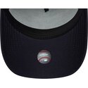 gorra-curva-azul-marino-snapback-con-logo-rojo-e-frame-team-outline-de-new-york-yankees-mlb-de-new-era