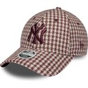 new-era-curved-brim-women-maroon-logo-9forty-m-crown-houndstooth-new-york-yankees-mlb-maroon-and-beige-adjustable-cap