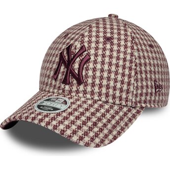 New Era Curved Brim Women Maroon Logo 9FORTY M-Crown Houndstooth New York Yankees MLB Maroon and Beige Adjustable Cap