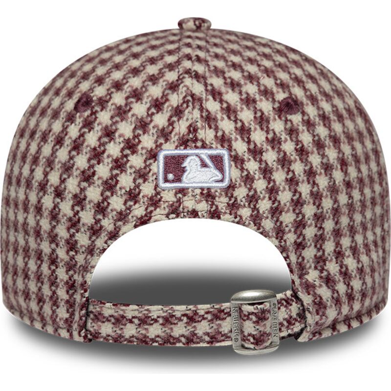 new-era-curved-brim-women-maroon-logo-9forty-m-crown-houndstooth-new-york-yankees-mlb-maroon-and-beige-adjustable-cap