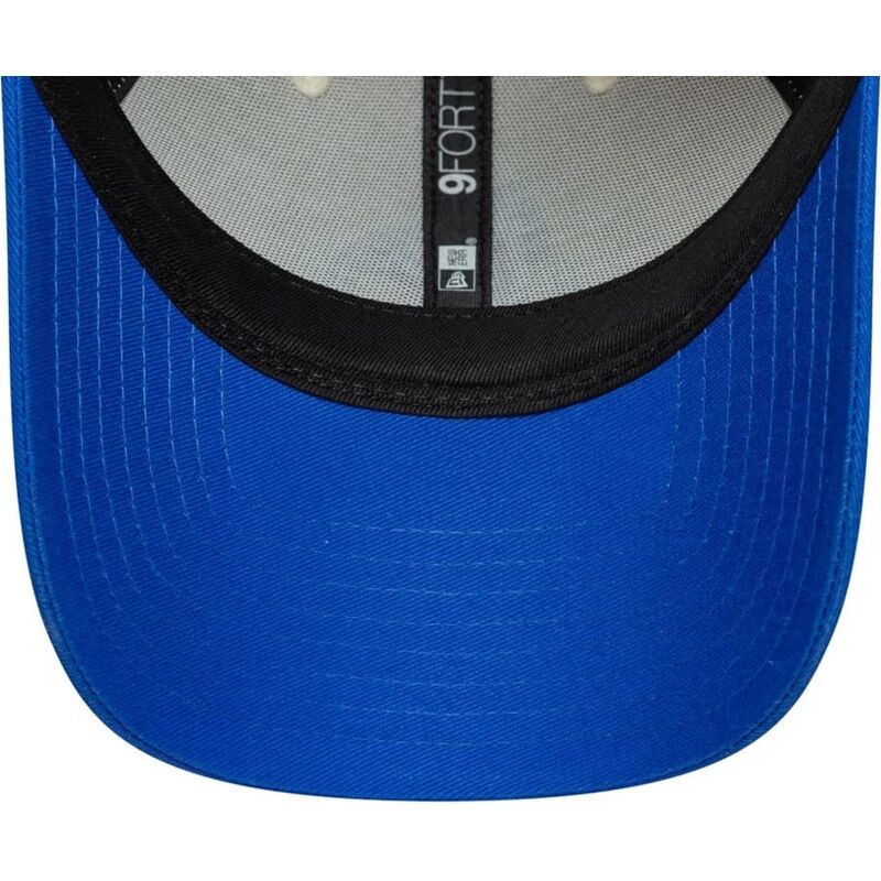 gorra-curva-beige-y-azul-ajustable-9forty-contrast-visor-vespa-piaggio-de-new-era