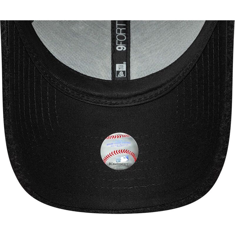 new-era-curved-brim-9forty-winter-borg-new-york-yankees-mlb-black-snapback-cap new-era-curved-brim-9forty-winter-borg-new-york-yankees-mlb-black-snapback-cap