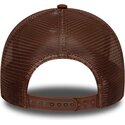 new-era-brown-logo-e-frame-outline-new-york-yankees-mlb-brown-trucker-hat