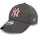 gorra-curva-gris-ajustable-con-logo-rosa-9forty-tech-jersey-de-new-york-yankees-mlb-de-new-era