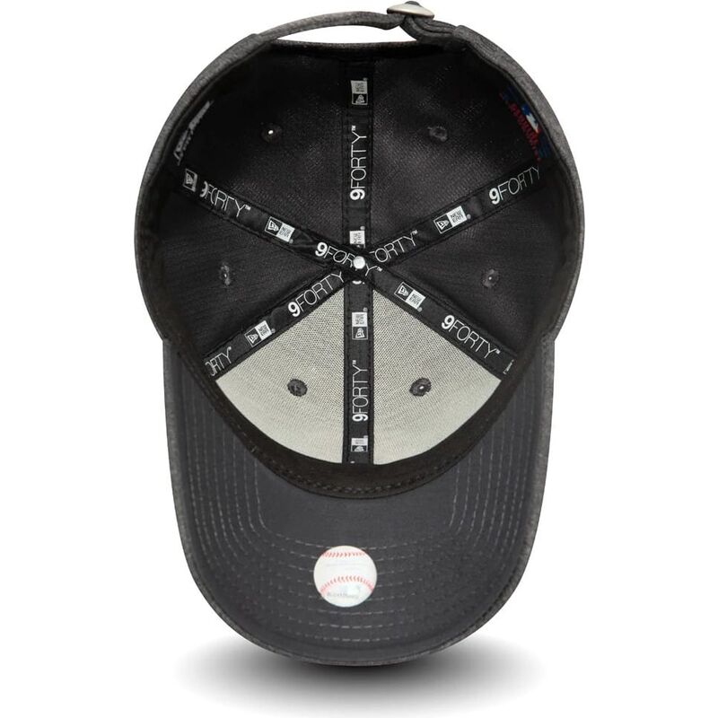 gorra-curva-gris-ajustable-con-logo-rosa-9forty-tech-jersey-de-new-york-yankees-mlb-de-new-era