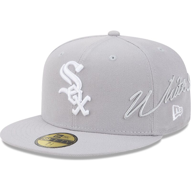 gorra-plana-gris-ajustada-59fifty-side-script-de-chicago-white-sox-mlb-de-new-era gorra-plana-gris-ajustada-59fifty-side-script-de-chicago-white-sox-mlb-de-new-era