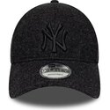 gorra-curva-negra-ajustable-con-logo-negro-9forty-winter-de-new-york-yankees-mlb-de-new-era