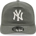 gorra-curva-verde-snapback-19twenty-precurved-de-new-york-yankees-mlb-de-new-era