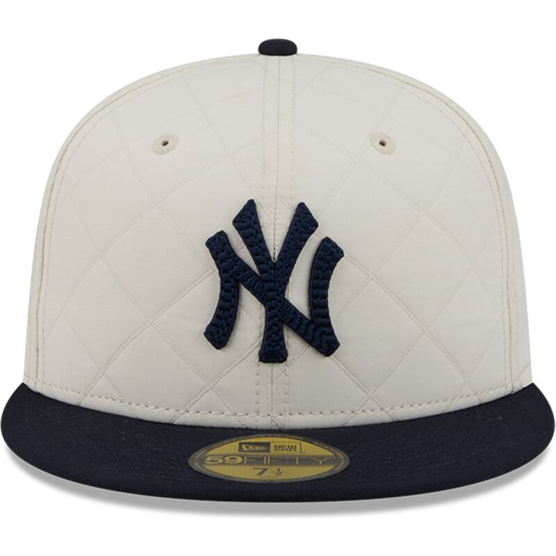 gorra-plana-blanca-y-azul-marino-ajustada-59fifty-checkered-de-new-york-yankees-mlb-de-new-era gorra-plana-blanca-y-azul-marino-ajustada-59fifty-checkered-de-new-york-yankees-mlb-de-new-era