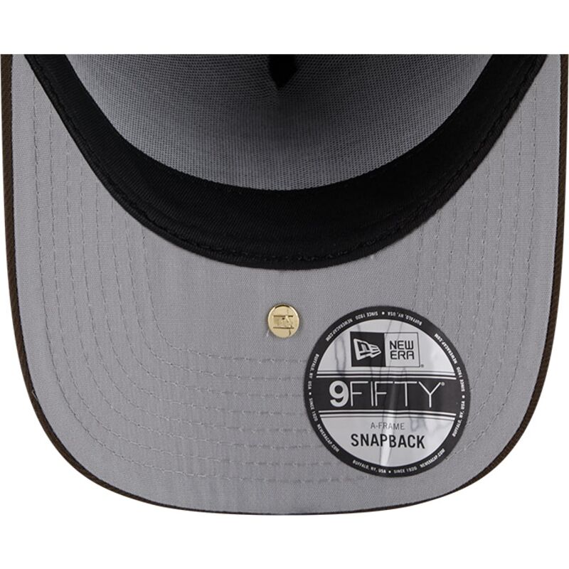 new-era-curved-brim-9fifty-a-frame-precurved-visor-pin-new-york-yankees-mlb-brown-snapback-cap new-era-curved-brim-9fifty-a-frame-precurved-visor-pin-new-york-yankees-mlb-brown-snapback-cap