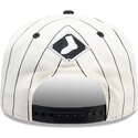 gorra-curva-negra-y-blanca-snapback-19twenty-pinstripe-de-chicago-white-sox-mlb-de-new-era