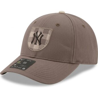 Nike Curved Brim Dri-Fit Rise Structured New York Yankees MLB Brown Snapback Cap