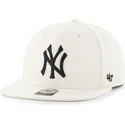 47-brand-flat-brim-mlb-new-york-yankees-smooth-snapback-cap-weiss