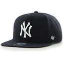 cappellino-visiera-piatta-blu-marino-snapback-tinta-unita-con-logo-laterale-di-mlb-new-york-yankees-di-47-brand