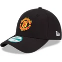 cappellino-visiera-curva-nero-regolabile-9forty-essential-di-manchester-united-football-club-di-new-era